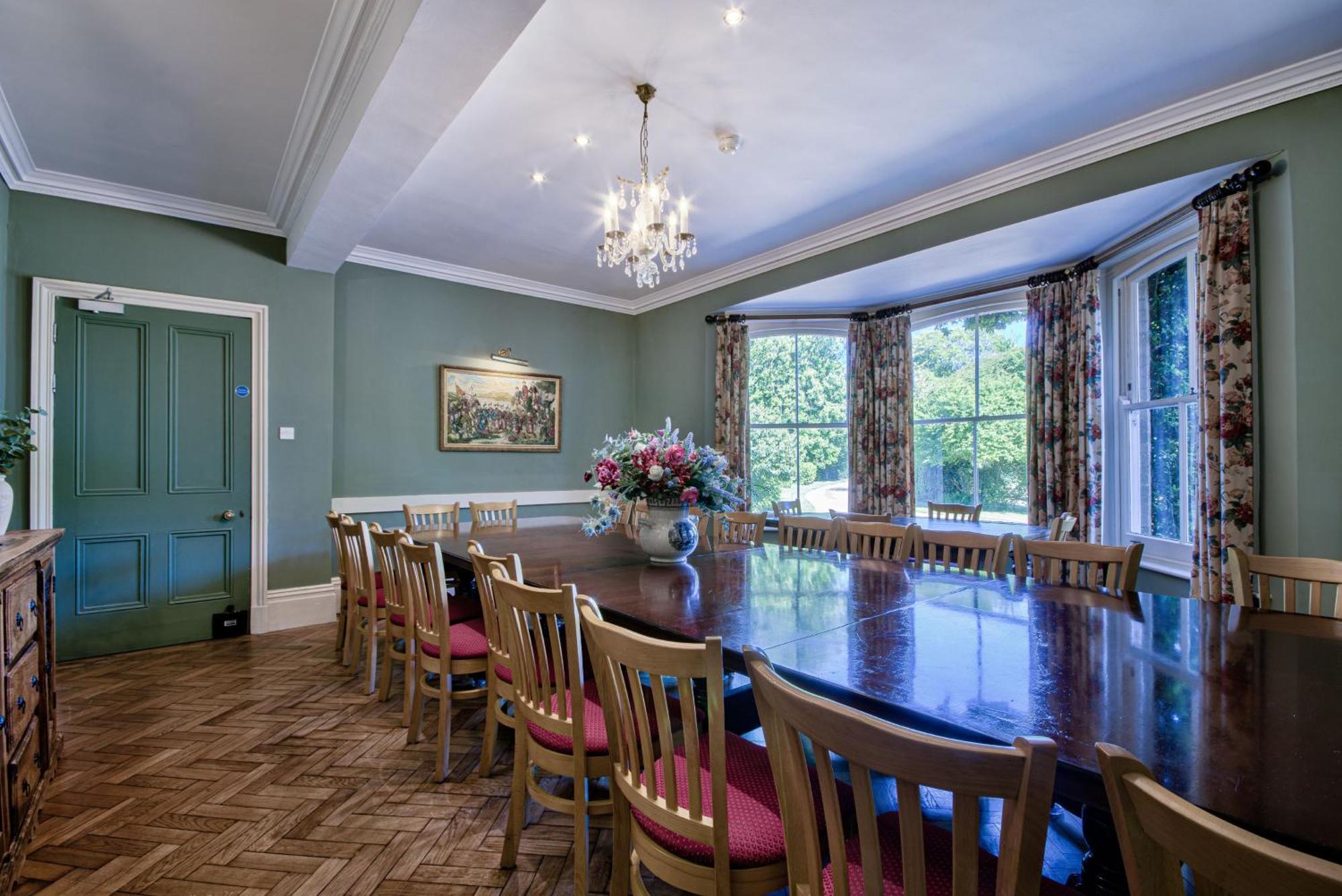 Saham Grove Hall By Group Retreats Bradenham  Экстерьер фото
